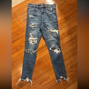American Eagle High Waisted Jeans